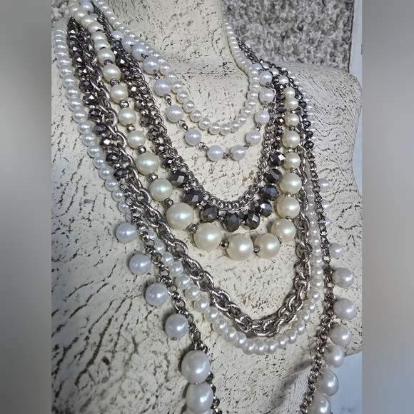 Anne Taylor multi strand metal faux pearl toggle clasp necklace - Picture 5 of 8